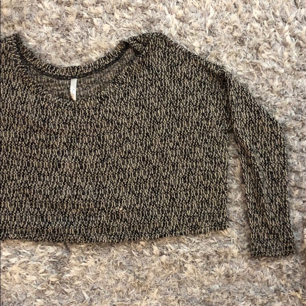 Brown and black cropped sweater top
